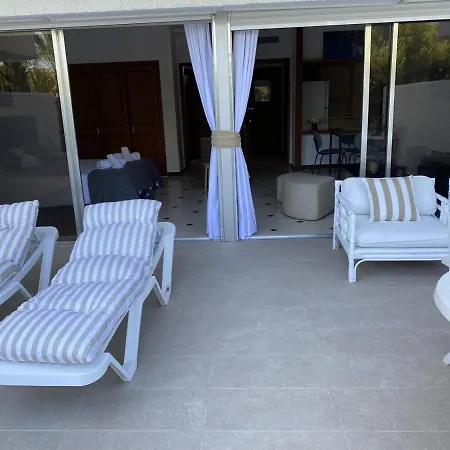 Luminoso En Segunda Linea Playa 438 马尔韦利亚